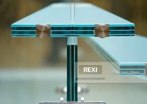 บันไดแก้ว